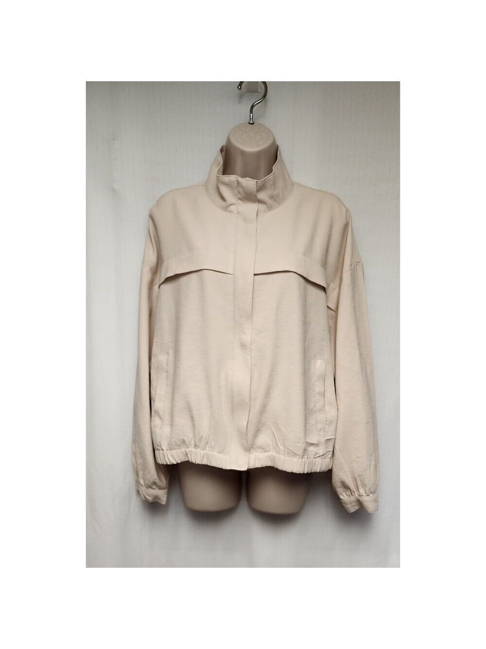 Nine West Draped Bomber Jacket
Beige Size XL - Picture 4 of 9